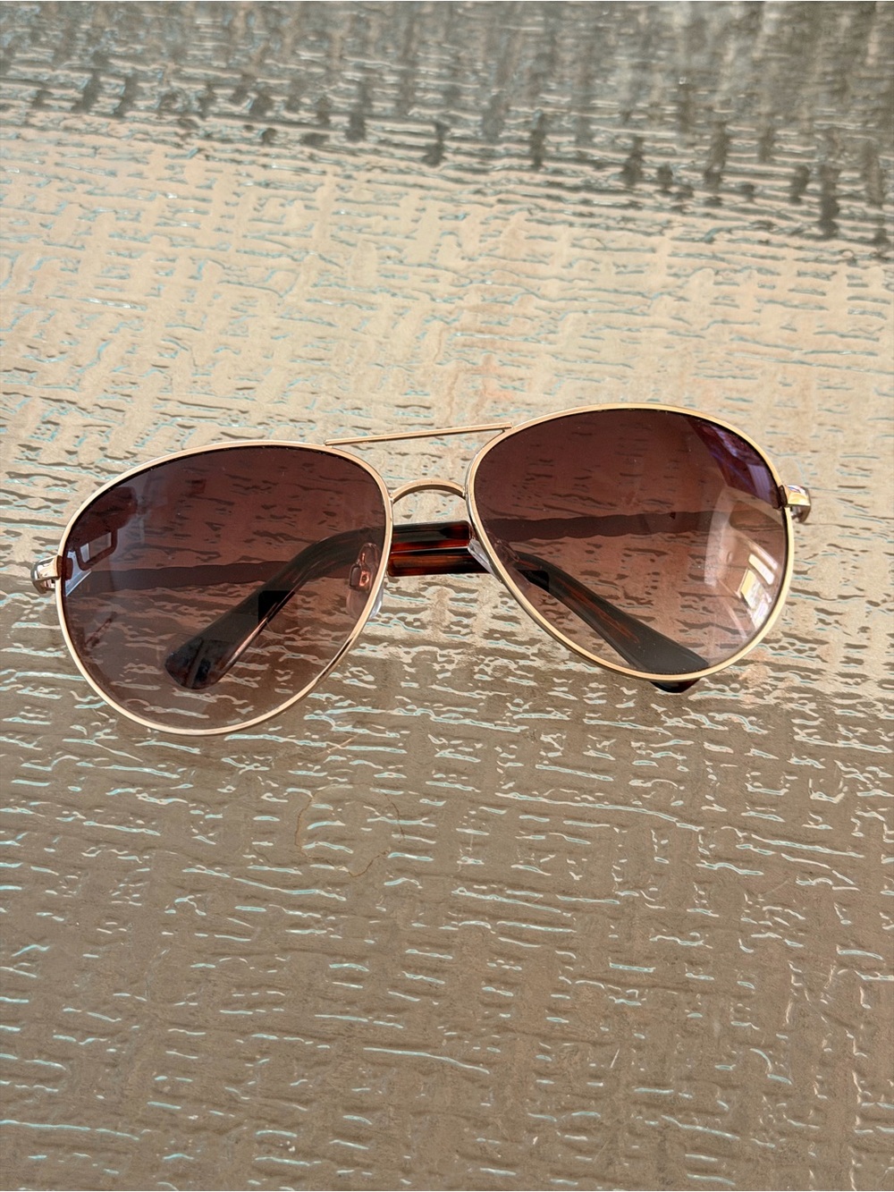Oscar De La Renta Aviator Sunglasses 2000’s Chic Brown Lenses Designer Quality